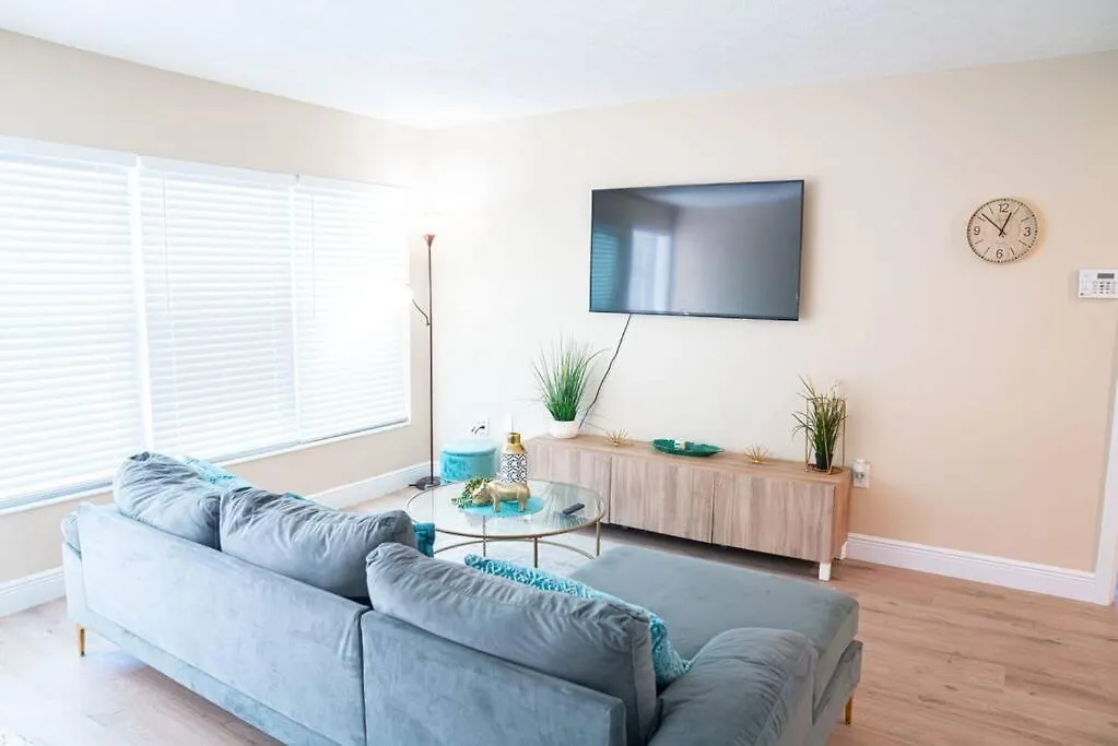 Family Home With Spa & Game Room 탬파 미국